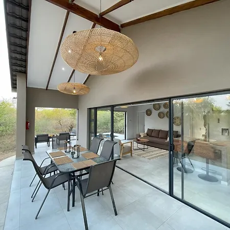 Shomoro Rest Villa Marloth Park Exterior photo